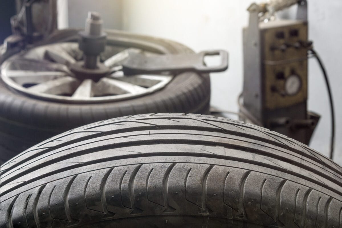 how long will tires last before they dry rot